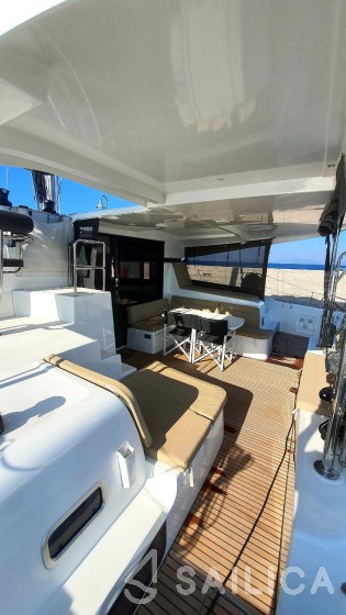 Lagoon 42 - Yacht Charter Sailica