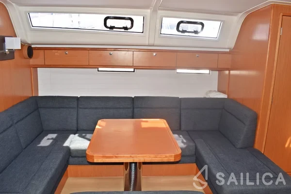 Bavaria 51 Cruiser - Yacht Charter Sailica