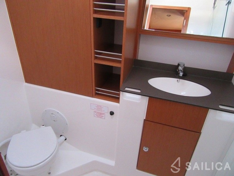 Bavaria 51 Cruiser - Yacht Charter Sailica