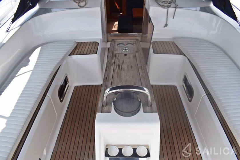 Bavaria 51 Cruiser - Yacht Charter Sailica