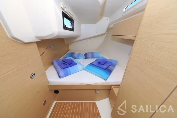 Hanse 418 - Yacht Charter Sailica