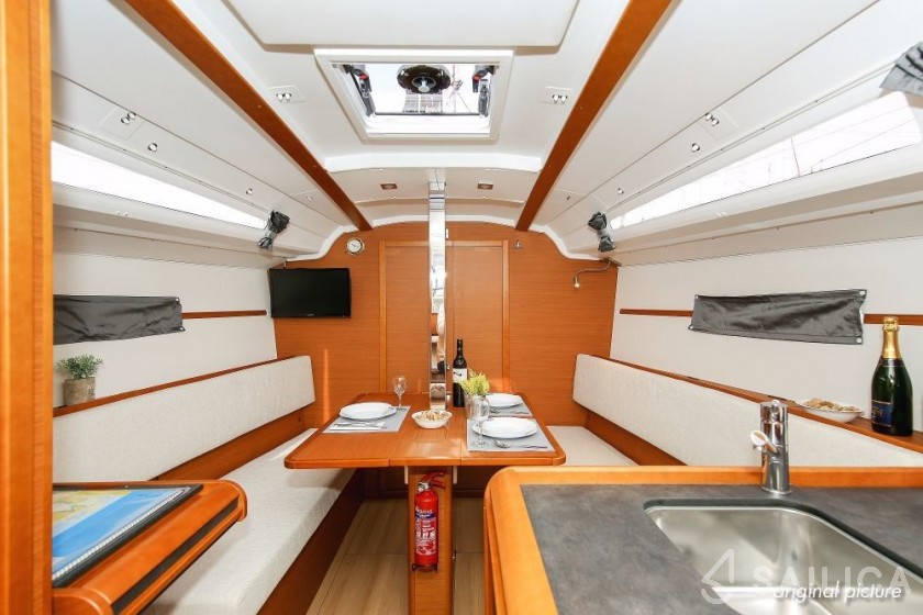 Sun Odyssey 349 - Yacht Charter Sailica