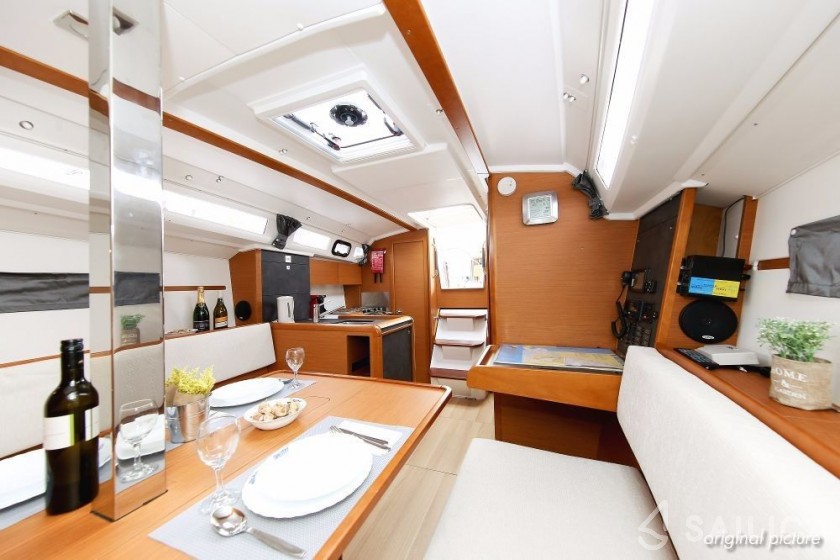 Sun Odyssey 349 - Yacht Charter Sailica