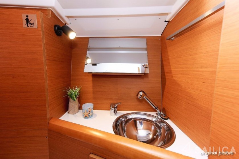 Sun Odyssey 349 - Yacht Charter Sailica