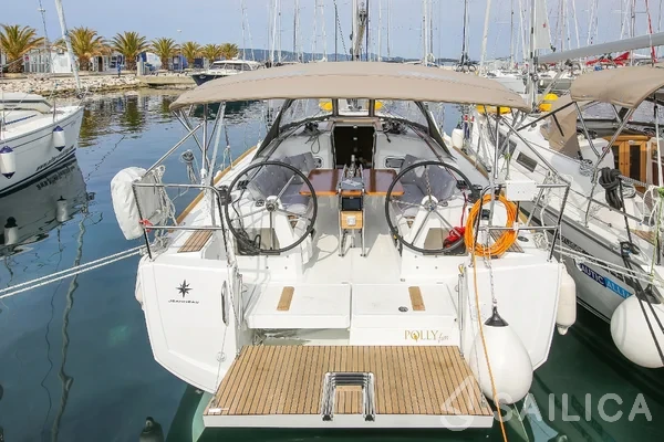 Sun Odyssey 349 - Yacht Charter Sailica
