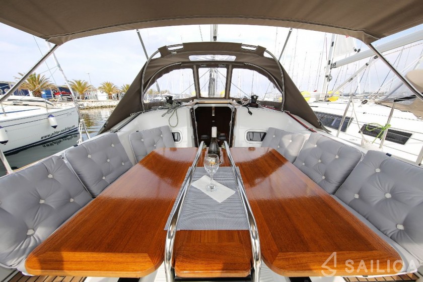 Sun Odyssey 349 - Yacht Charter Sailica