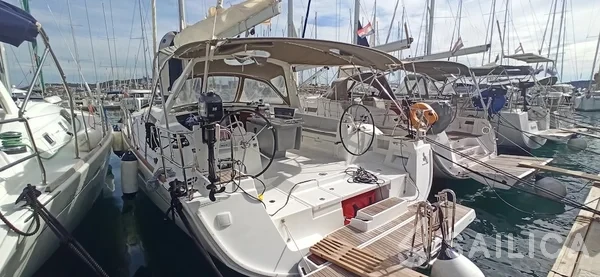 Oceanis 45 - Yacht Charter Sailica