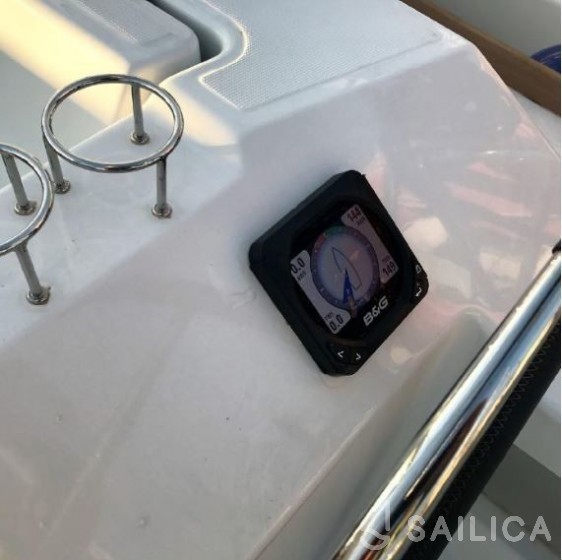 Oceanis 45 - Yacht Charter Sailica