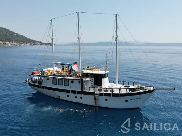 Gulet - Yacht Charter Sailica