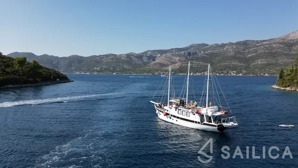 Gulet - Yacht Charter Sailica