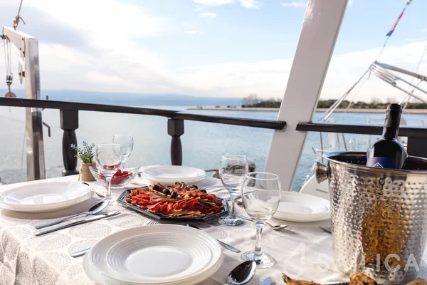 Gulet - Yacht Charter Sailica