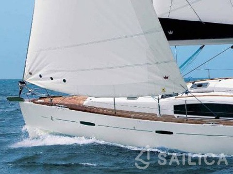Oceanis 40 - Yacht Charter Sailica