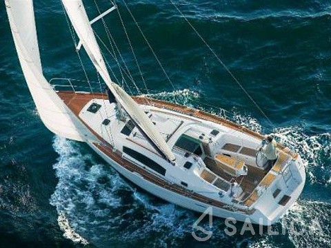 Oceanis 40 - Yacht Charter Sailica