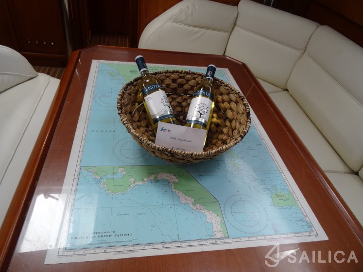 Sun Odyssey 45.2 - Yacht Charter Sailica