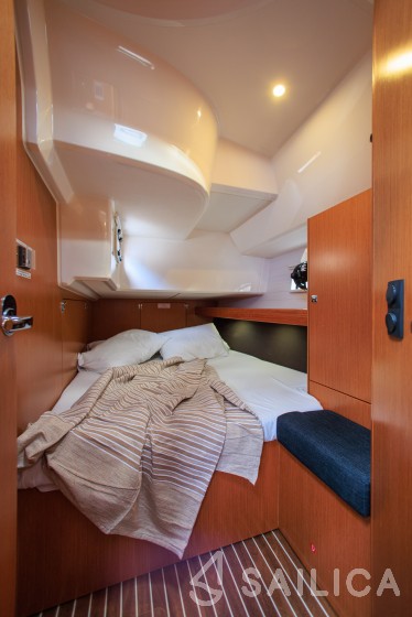 Bavaria 46 Cruiser - Yacht Charter Sailica