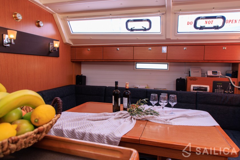 Bavaria 46 Cruiser - Yacht Charter Sailica