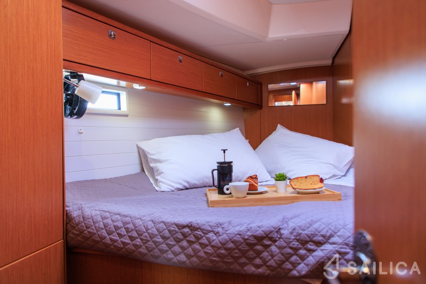 Bavaria 46 Cruiser - Yacht Charter Sailica