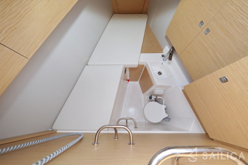 Dufour 56 Exclusive - Yacht Charter Sailica