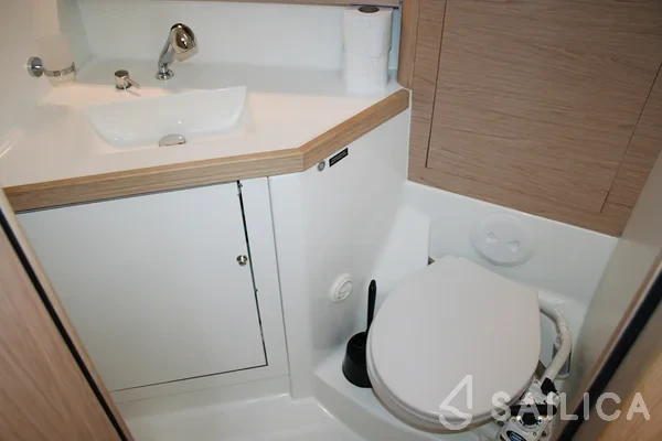 Oceanis 46.1 - Yacht Charter Sailica