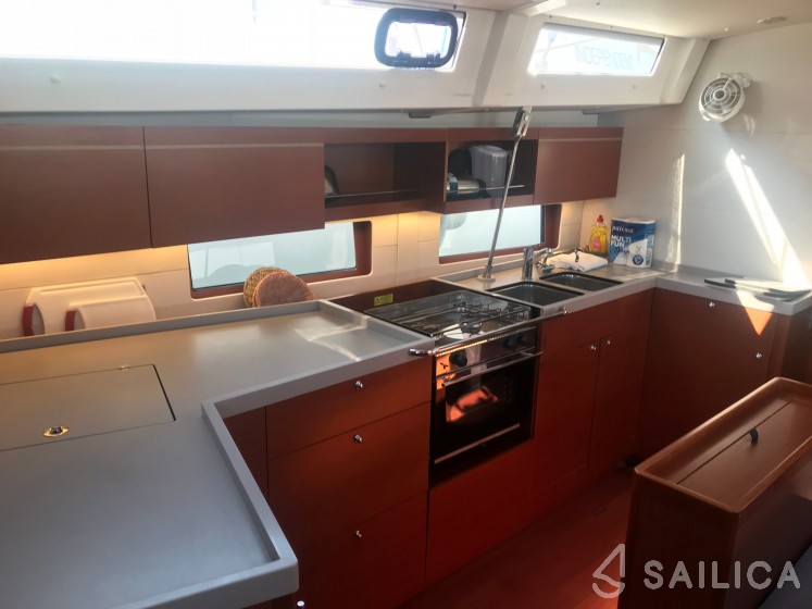 Oceanis 46.1 - Yacht Charter Sailica
