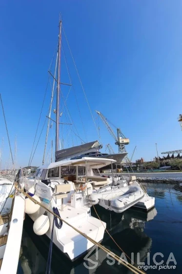 Nautitech 40 open NEW - 4 + 2 cab. - Yacht Charter Sailica