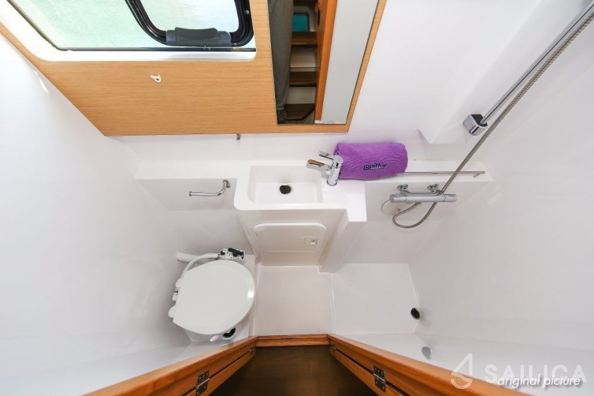 Nautitech 40 open NEW - 4 + 2 cab. - Yacht Charter Sailica