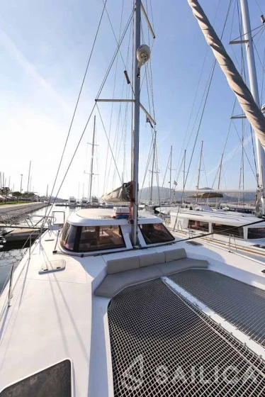 Nautitech 40 open NEW - 4 + 2 cab. - Yacht Charter Sailica