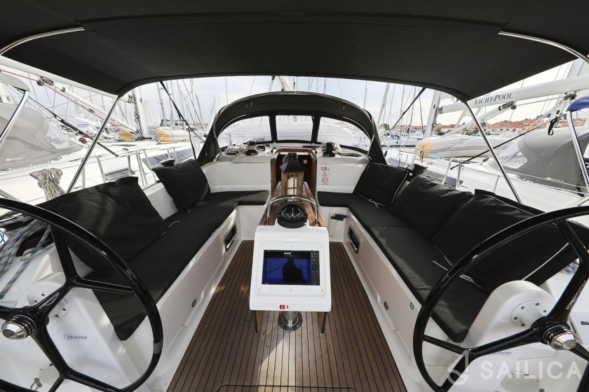 Bavaria 46 Cruiser - Yacht Charter Sailica