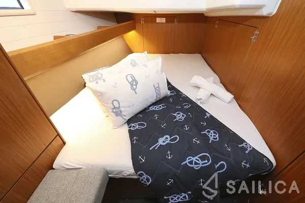 Bavaria 46 Cruiser - Yacht Charter Sailica