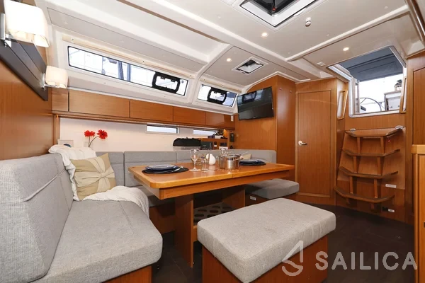 Bavaria 46 Cruiser - Yacht Charter Sailica