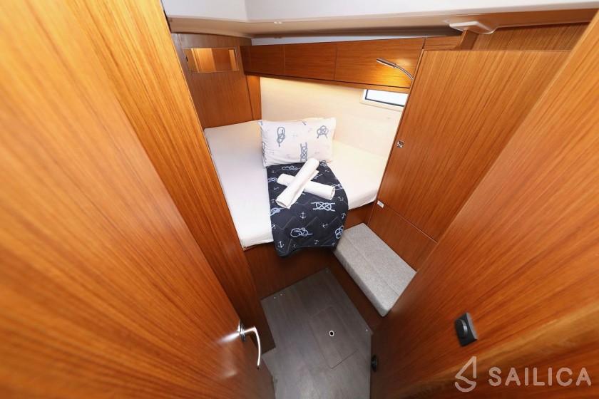 Bavaria 46 Cruiser - Yacht Charter Sailica