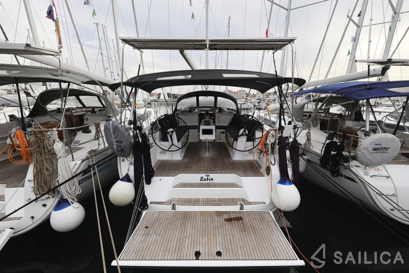 Bavaria 46 Cruiser - Yacht Charter Sailica