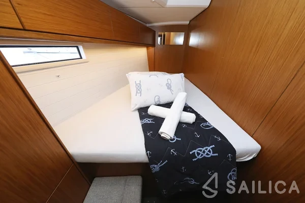 Bavaria 46 Cruiser - Yacht Charter Sailica