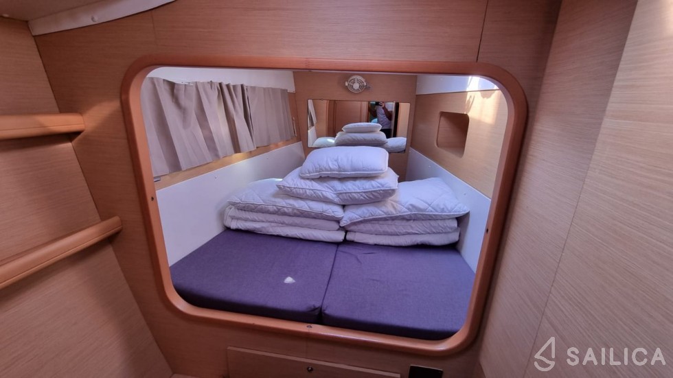 Lagoon 440 - Yacht Charter Sailica