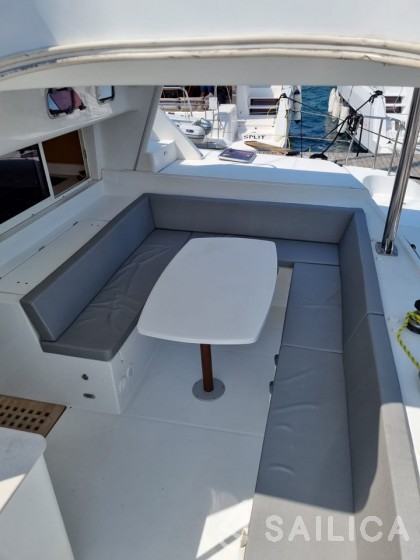 Lagoon 440 - Yacht Charter Sailica