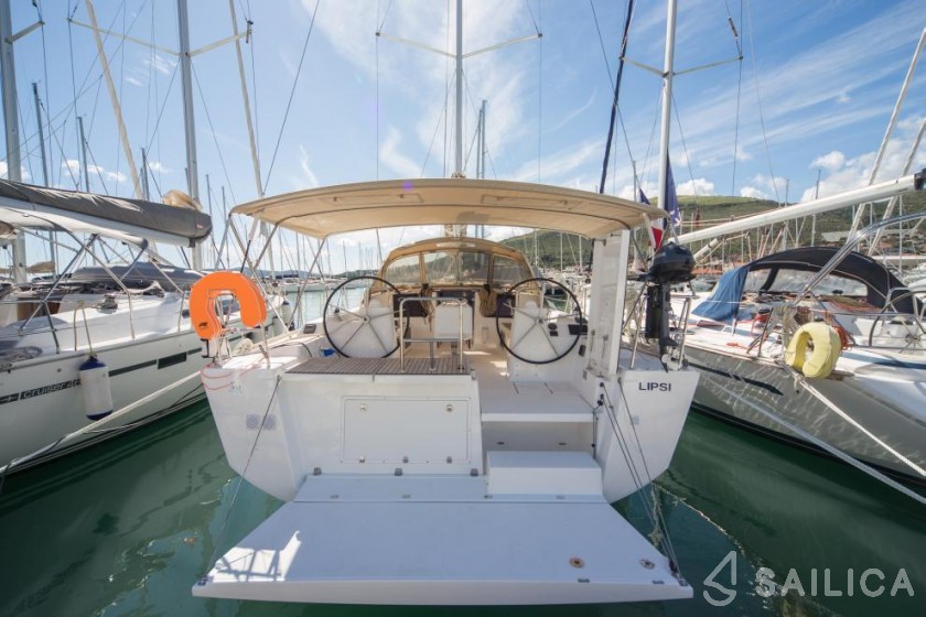 Dufour 460 GL - Yacht Charter Sailica