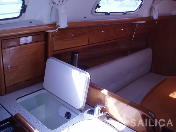 Bavaria 30 Cruiser - Yacht Charter Sailica