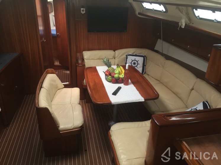 Bavaria 44 - Yacht Charter Sailica