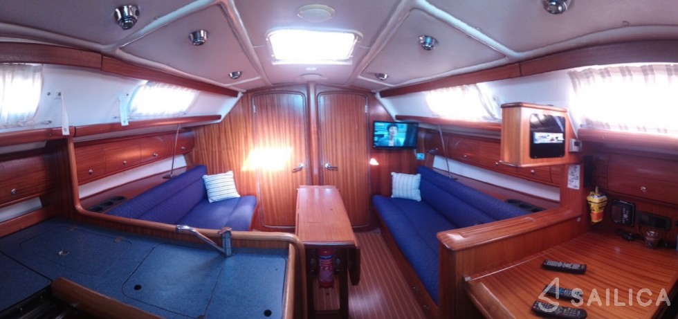 Bavaria 36 Cruiser - Yacht Charter Sailica