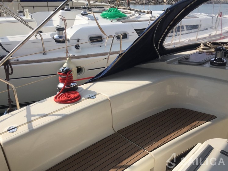 Bavaria 44 - Yacht Charter Sailica