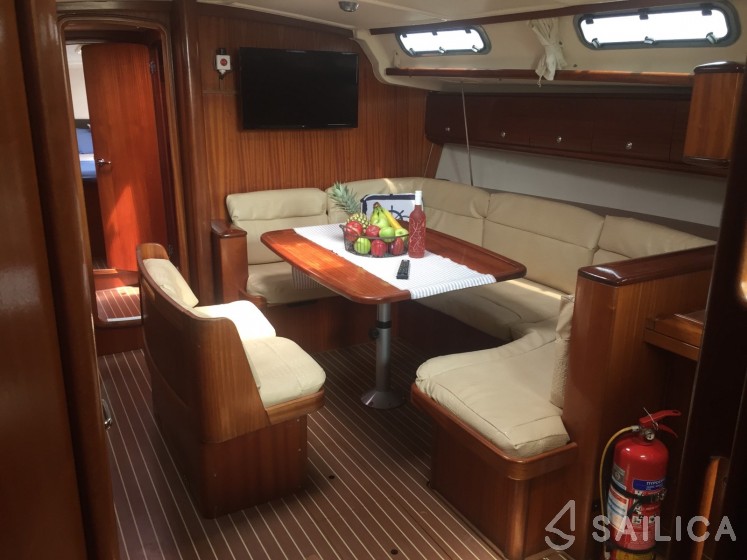 Bavaria 44 - Yacht Charter Sailica