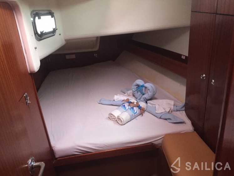 Bavaria 44 - Yacht Charter Sailica
