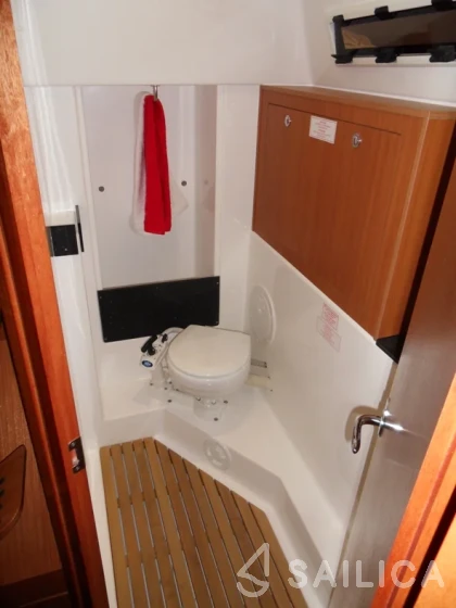 Bavaria 32 Cruiser - Yacht Charter Sailica