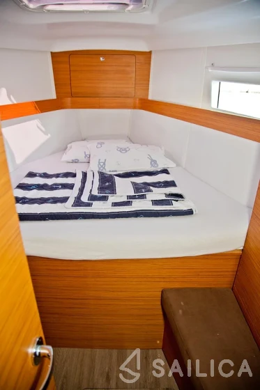 Elan 45 Impression - Yacht Charter Sailica