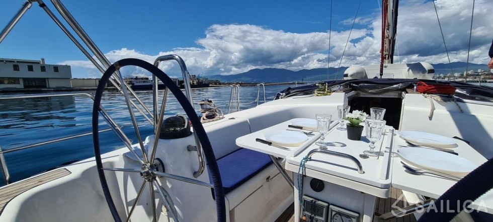 Bavaria 44 - Yacht Charter Sailica