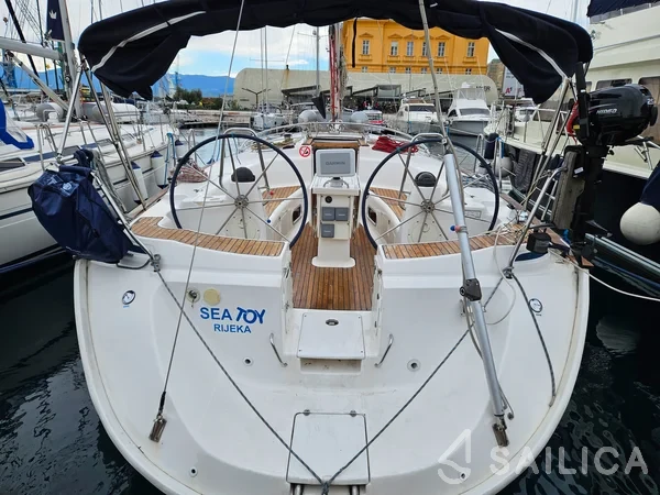 Bavaria 44 - Yacht Charter Sailica
