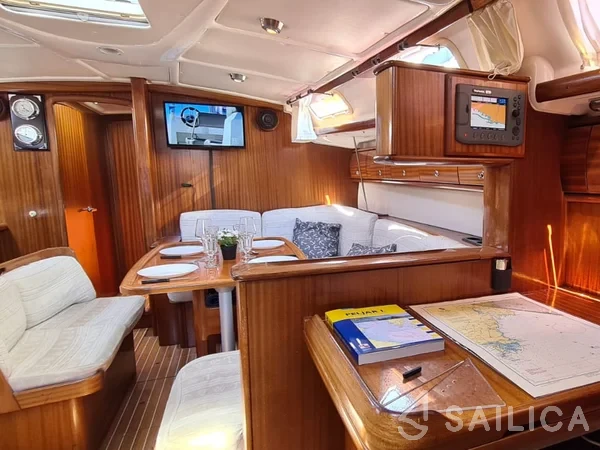 Bavaria 44 - Yacht Charter Sailica