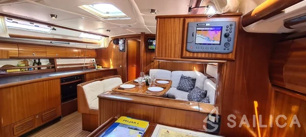 Bavaria 44 - Yacht Charter Sailica