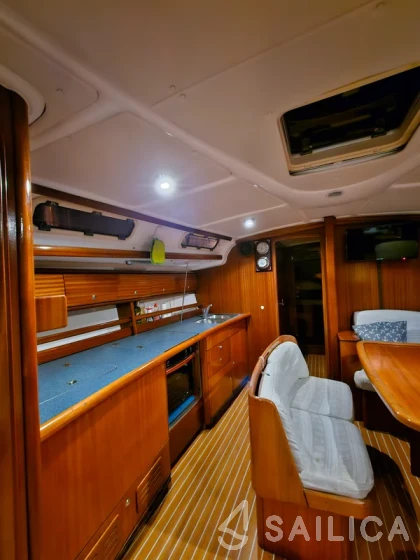 Bavaria 44 - Yacht Charter Sailica