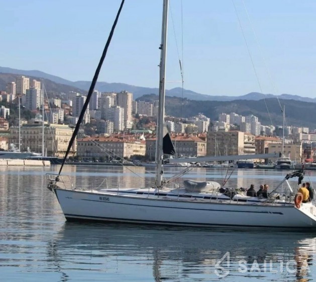 Bavaria 44 - Yacht Charter Sailica